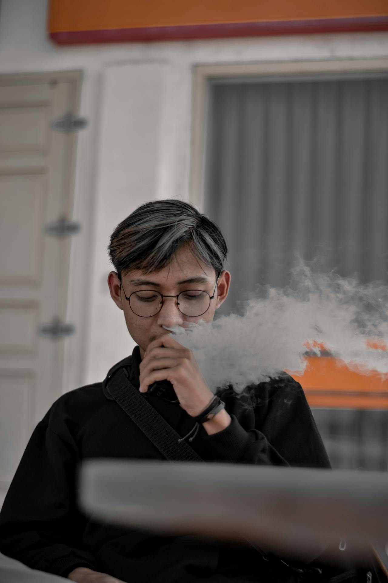 What is a  Dry Herb Vaporizer for Weed?